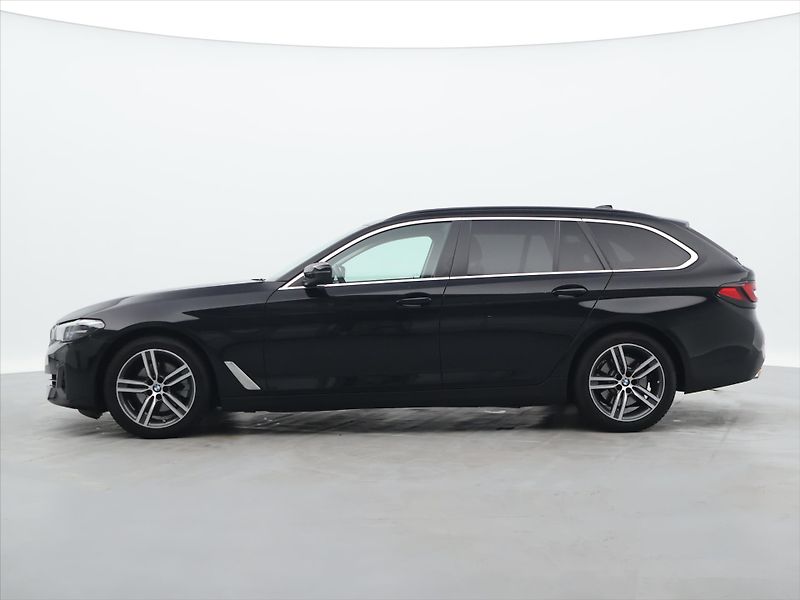 BMW Řada 5 2.0 D 140kW xDrive AT CZ - fotka 4 z 35