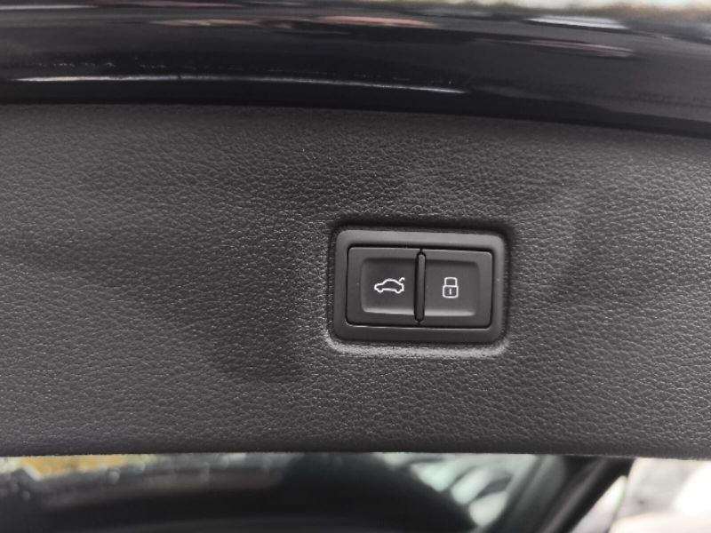 Audi Q7 3.0TDi S-Line - fotka 12 z 25