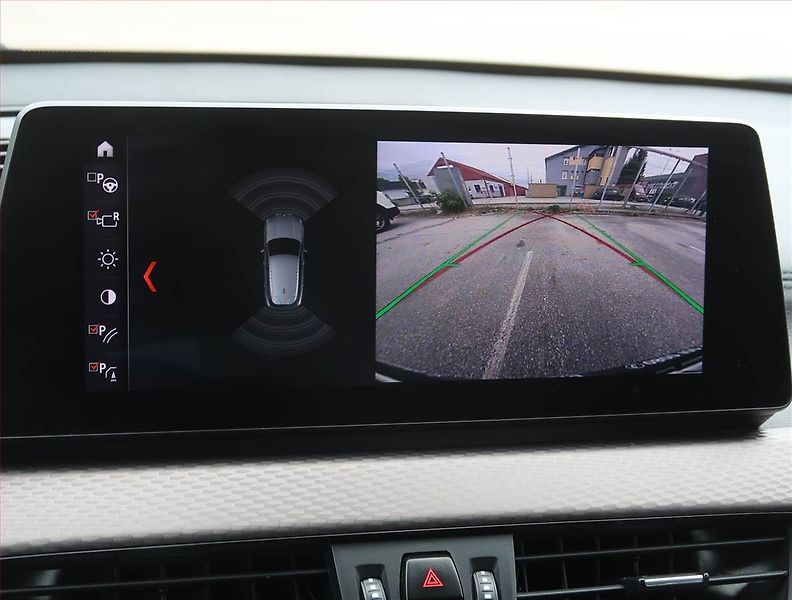 BMW X2 (2019) M Paket xDrive18d - fotka 22 z 22