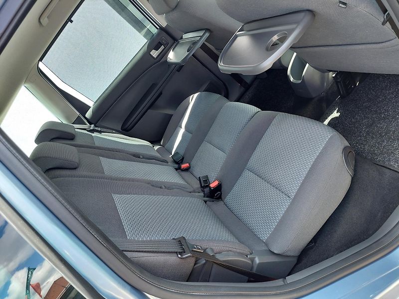 Ford C-MAX (2006) 1.6 - fotka 23 z 29