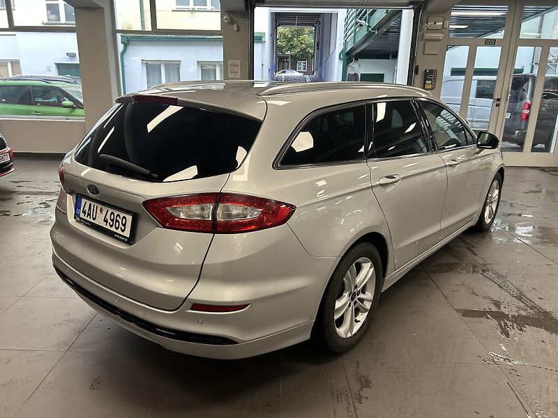 Ford Mondeo (2015) 2.0TDCi Aut Titanium LED 110kW - fotka 4 z 26