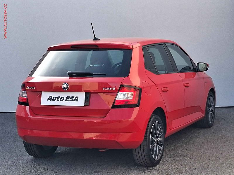 Škoda Fabia (2017) 1.0 TSi, Drive, navi, +kola - fotka 4 z 17