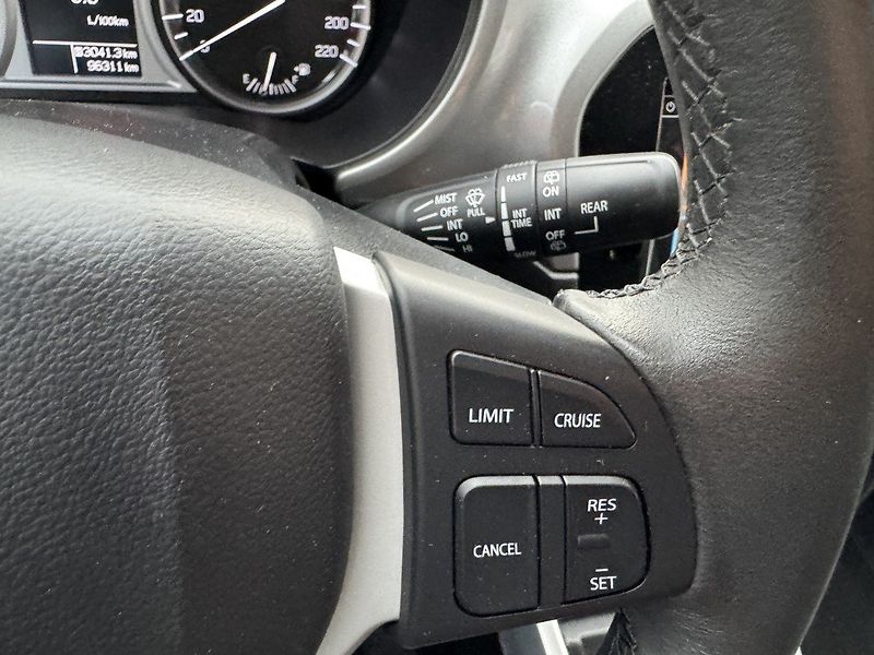 Suzuki Vitara (2017) 1.6iVVT Navi Digi Klima Kamera - fotka 8 z 50