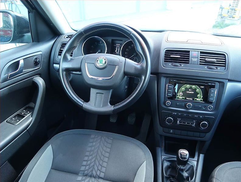 Škoda Yeti (2013) Adventure 1.4 TSI, Xenony - fotka 7 z 16