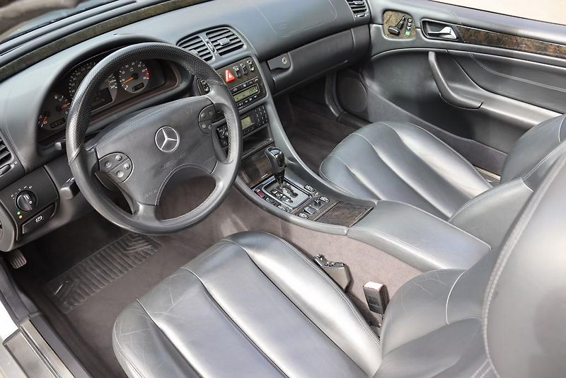 Mercedes-Benz CLK 55 AMG V8 CABRIO 255kW - fotka 21 z 50