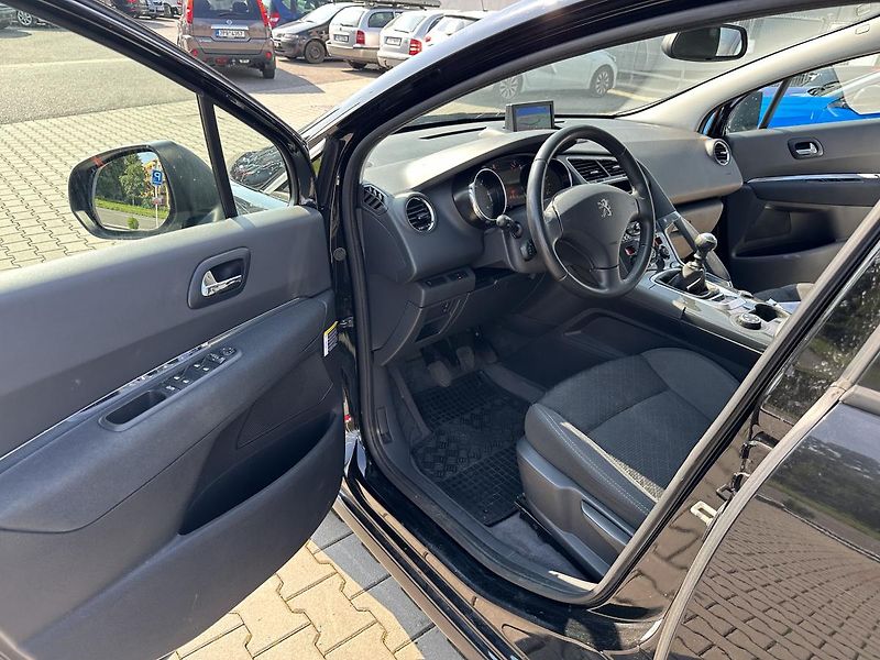 Peugeot 3008 (2015) Acttive 1.6HDi 88kW Navi 1maj - fotka 11 z 47