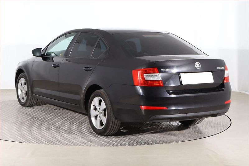 Škoda Octavia (2014) 1.6 TDI, Serv.kniha, Tempomat - fotka 4 z 20