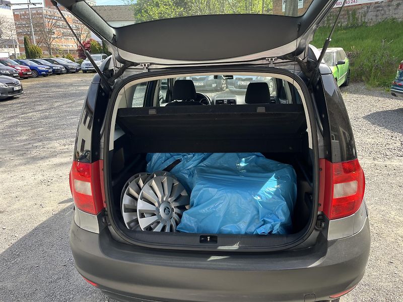 Škoda Yeti (2013) 1,6 TDi 77 Kw BLACK EDITION - fotka 13 z 17