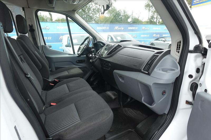 Ford Transit 2,0 TDCi  L3H2 9MÍST KLIMA - fotka 20 z 44