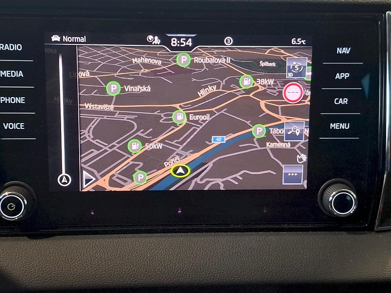 Škoda Karoq (2024) SEL TS 110/1.5 A7F - fotka 43 z 52