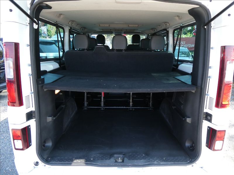 Opel Vivaro 1,6 BiCDTi 107kW Long,8.MÍST,n - fotka 23 z 41