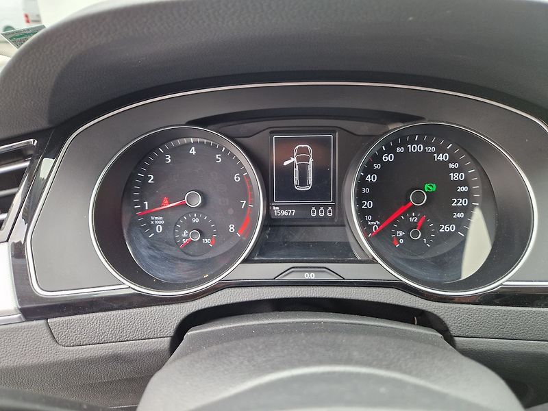 Volkswagen Passat Comfortline 1.4 TSI ACT - fotka 15 z 36