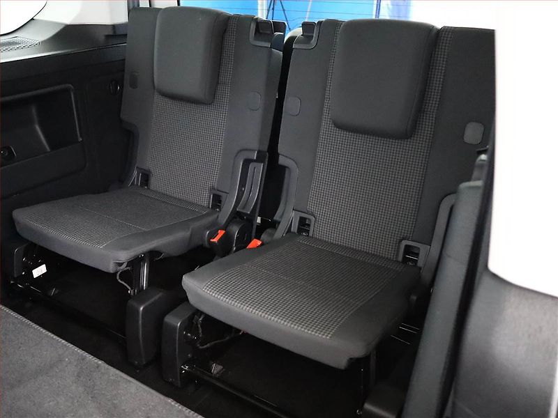 Volkswagen Caddy (2025) 1.5 TSI, 7Míst, ČR, 1Maj - fotka 18 z 18