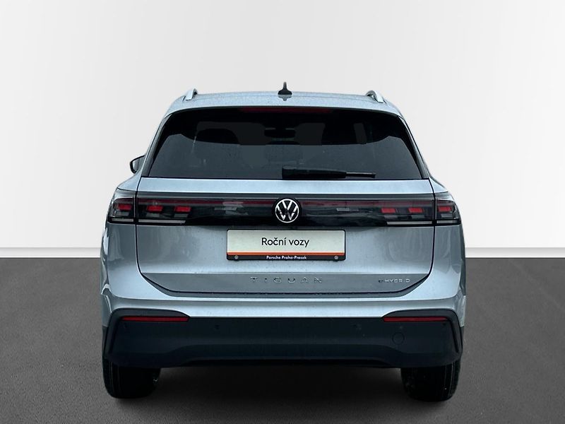 Volkswagen Tiguan (2025) People 1,5 TSI 150 kW eHybrid - fotka 9 z 23