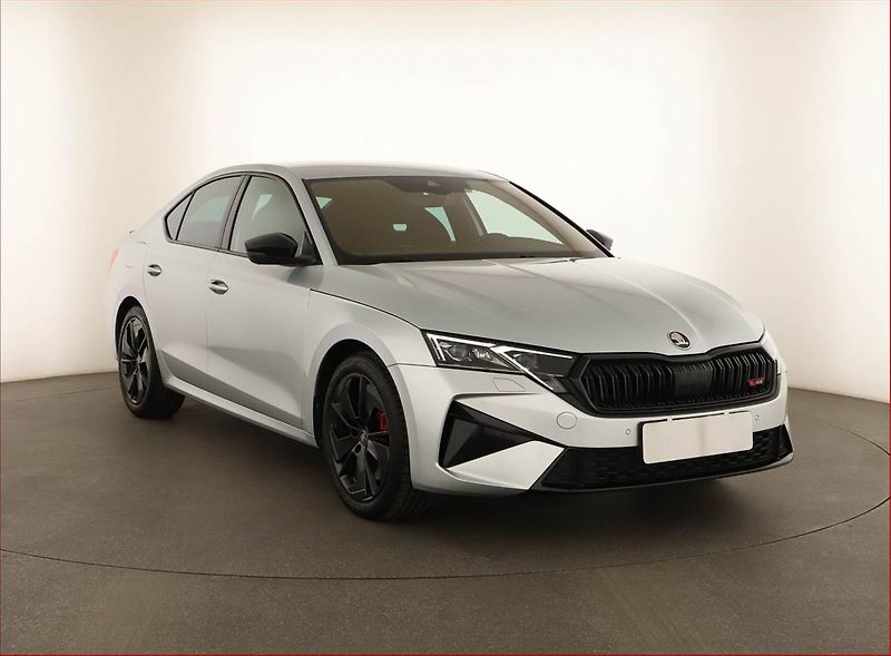 Škoda Octavia (2025) RS 2.0 TSI, RS, MATRIX, KAMERA - fotka 1 z 18