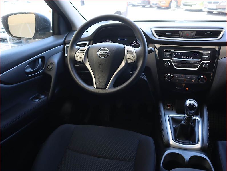 Nissan Qashqai (2016) 1.2 DIG-T, Serv.kniha - fotka 7 z 17