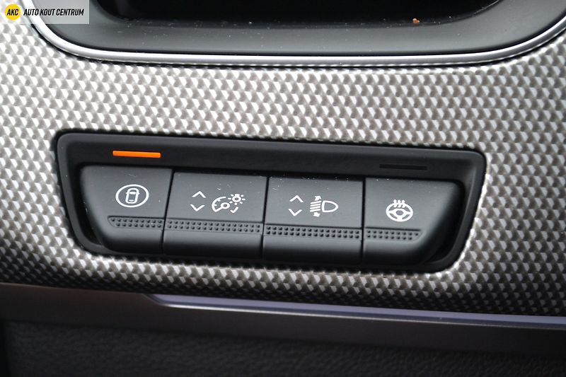 Renault Arkana Techno mild hybrid 140 EDC - fotka 51 z 56