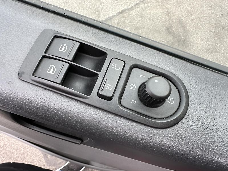 Volkswagen California (2011) Beach /103kW *1.Maj.*5.Míst*TZ - fotka 8 z 41