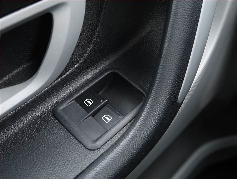 Škoda Roomster (2007) Style 1.4 TDi, slušný stav - fotka 14 z 15