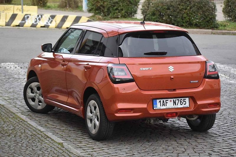 Swift je hlavně městské auto, ale ve verzi 4x4 se s ním dostanete i vysoko do hor.