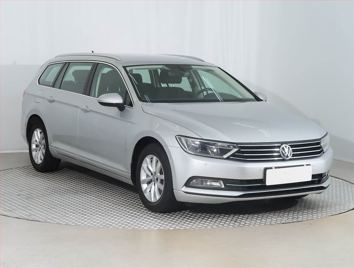 Volkswagen Passat 2.0 TDI, Automat, Navi