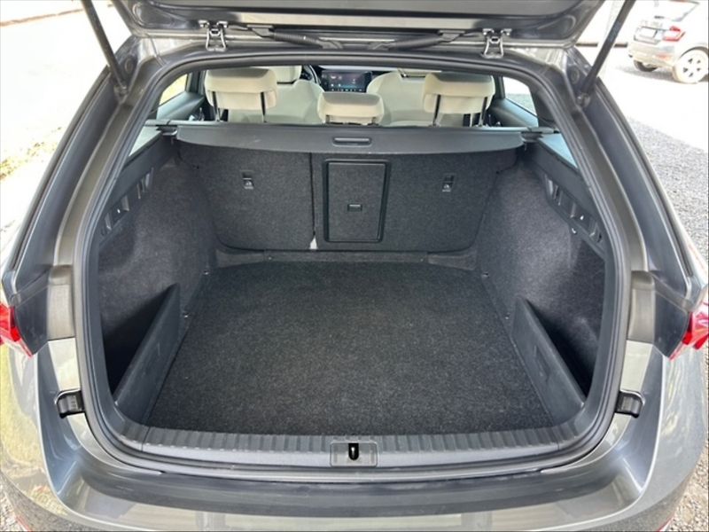 Škoda Octavia 2,0 TDI Style - fotka 6 z 11