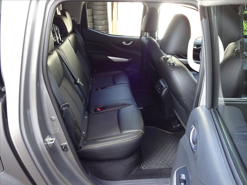 Nissan Navara 2,3 dCi 140 kW 4x4 Automat - fotka 25 z 60