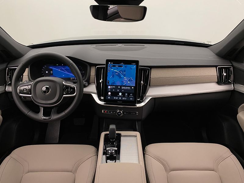 Volvo XC90 (2026) T8 AWD Plug-in CORE 7m - fotka 2 z 64