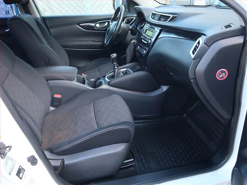 Nissan Qashqai (2014) 1.5 dCi, Serv.kniha, Tempomat - fotka 9 z 15