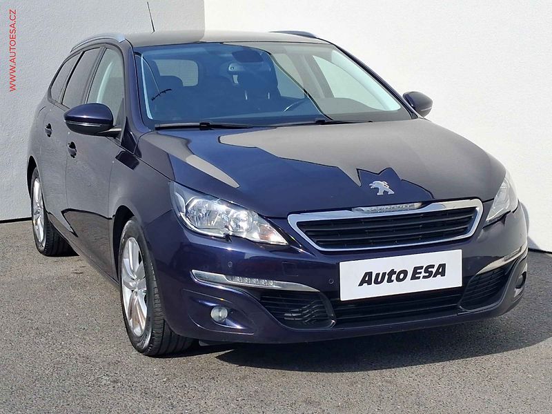 Peugeot 308 (2015) 1.6 HDi, 1.maj, AC, park - fotografie inzerátu