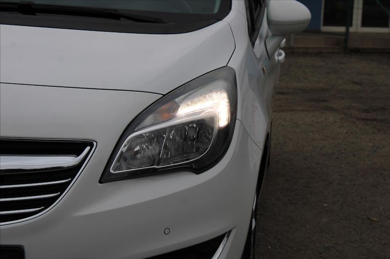 Opel Meriva 1,4 i  ČR,1.MAJITEL,COSMO - fotka 26 z 31