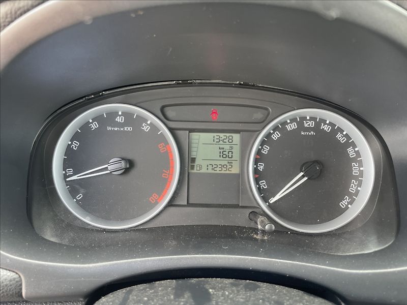 Škoda Fabia 1,4 i 63kw Klima ESP Tempomat, - fotka 15 z 35