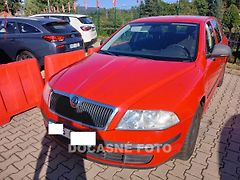 Škoda Octavia (2012) 1.6MPi, AC, STK4/28 - fotografie inzerátu