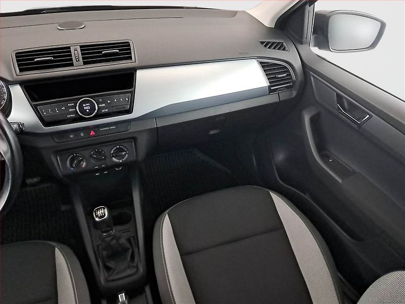 Škoda Fabia (2017) Ambition Plus 1.0 TSI - fotka 8 z 14