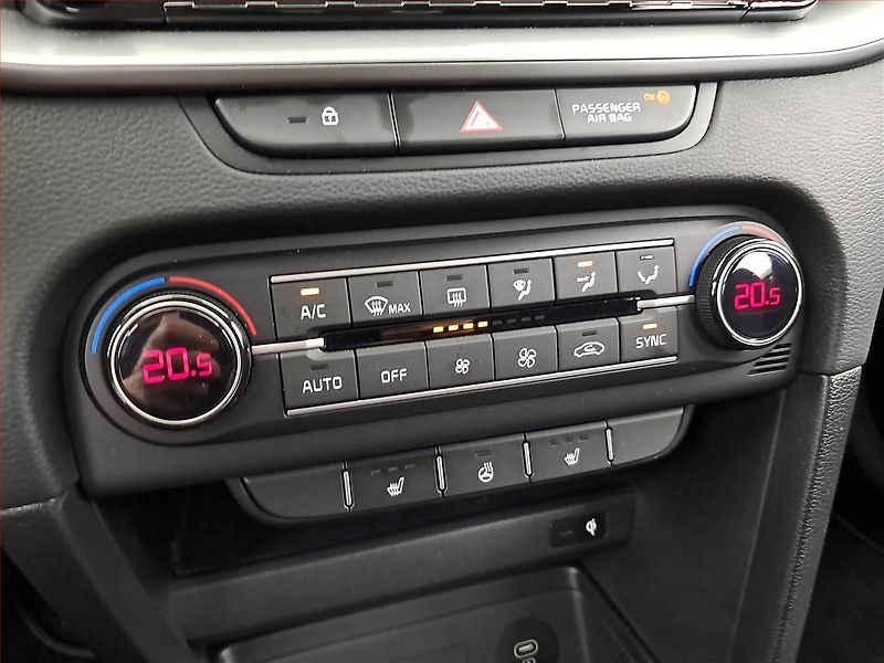 Kia Ceed (2025) Top 1.5 T-GDI - fotka 15 z 20