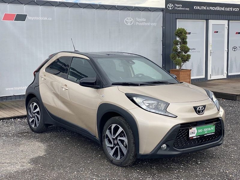 Toyota Aygo 1.0i, ČR-1m, Style, DPH - fotka 1 z 16