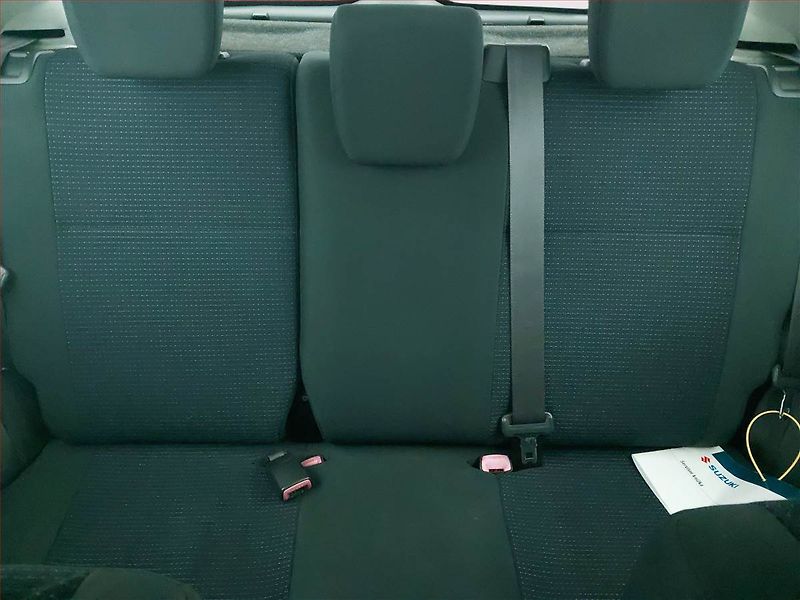 Suzuki Swift (2010) 1.3, Serv.kniha, po STK - fotka 10 z 16