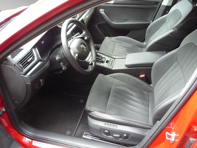 Škoda Superb (2023) 2,0TDi 110kW DSG STYLE Komfort - fotka 5 z 20