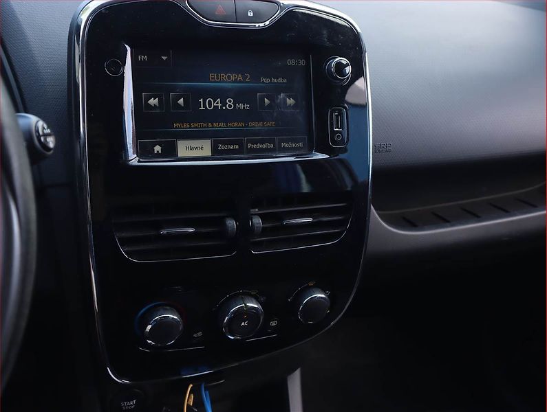 Renault Clio (2014) 1.2 16V, Serv.kniha, Navi - fotka 12 z 18