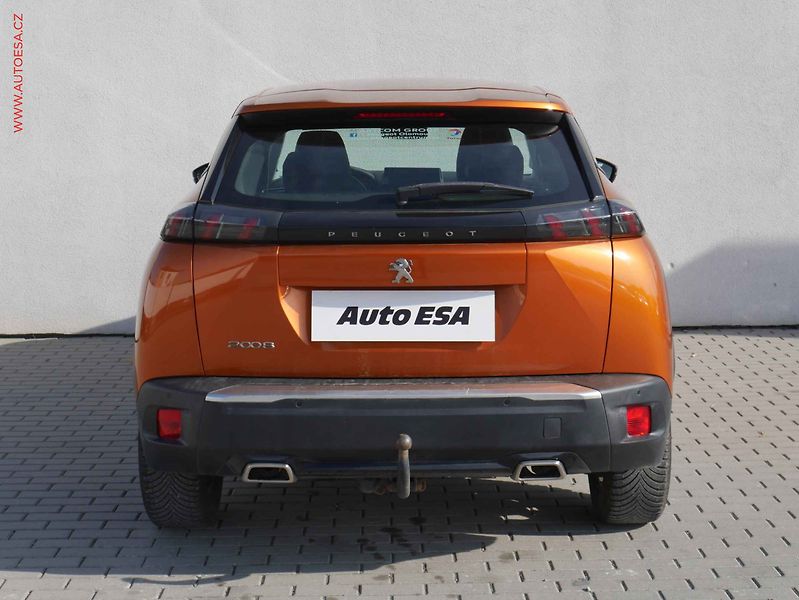 Peugeot 2008 (2020) 1.2PT, ČR, AC, TZ, LED - fotka 5 z 16