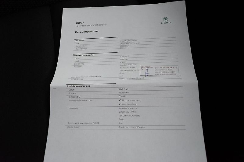 Škoda Karoq 1.5 TSI TAŽNÉ*KAMERA*DPH*ČR 1M - fotka 30 z 39