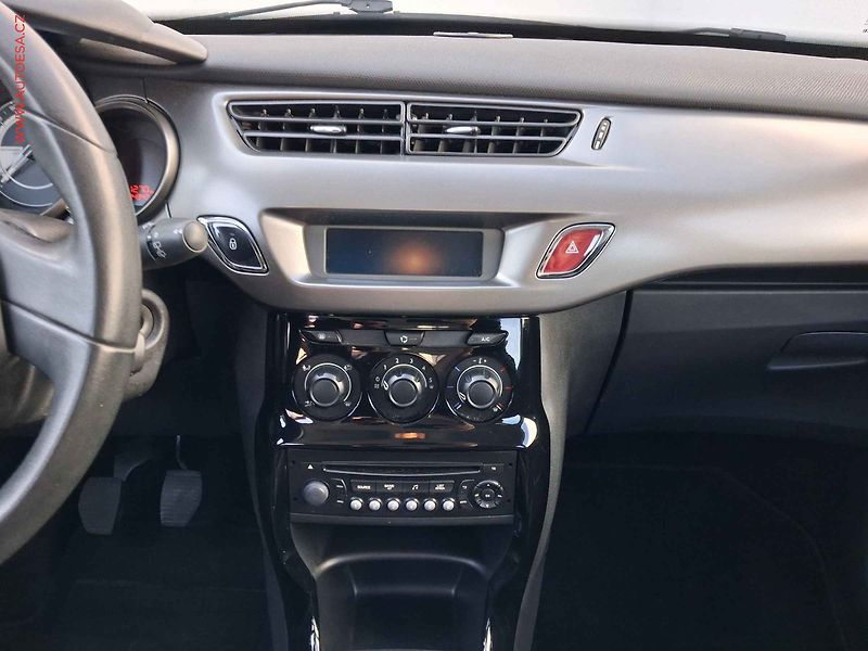 Citroën C3 (2014) 1.0 VTi, AC, el. výbava - fotka 12 z 15