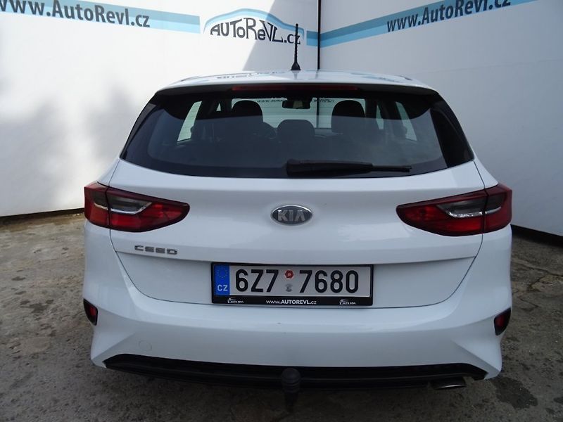 Kia Ceed (2019) 1.4i,73kW,NovéČR,S.kn,ALU - fotka 18 z 19