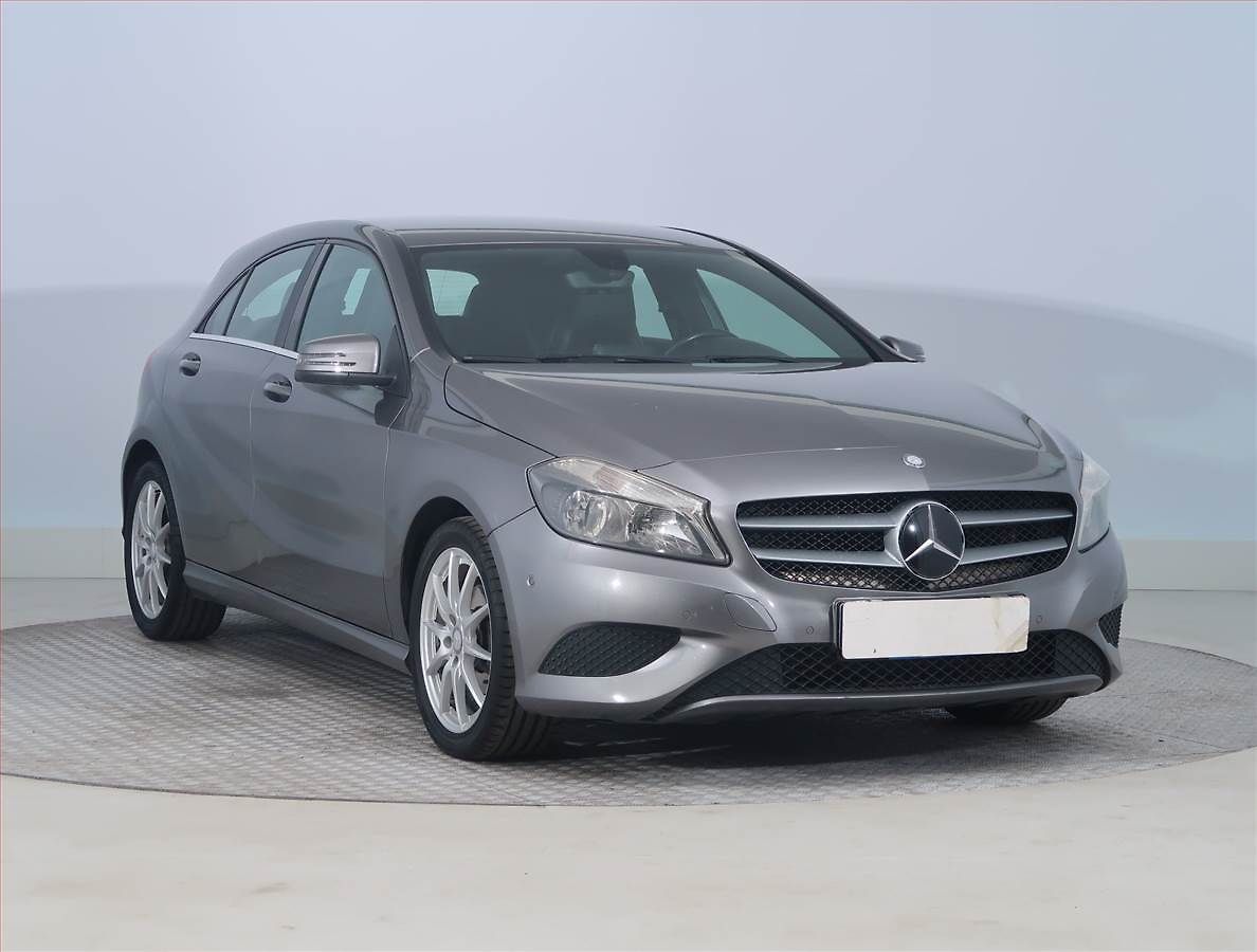 Mercedes-Benz Třídy A A 180 d, Tempomat