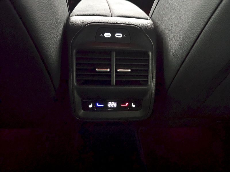 Škoda Superb (2025) 1.5TSI 110kW DSG SPORTLINE TAŽ - fotka 25 z 30