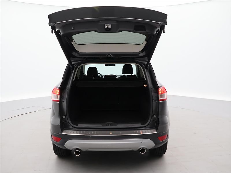 Ford Kuga 2,0 TDCi 132 kW 4x4 - fotka 9 z 28