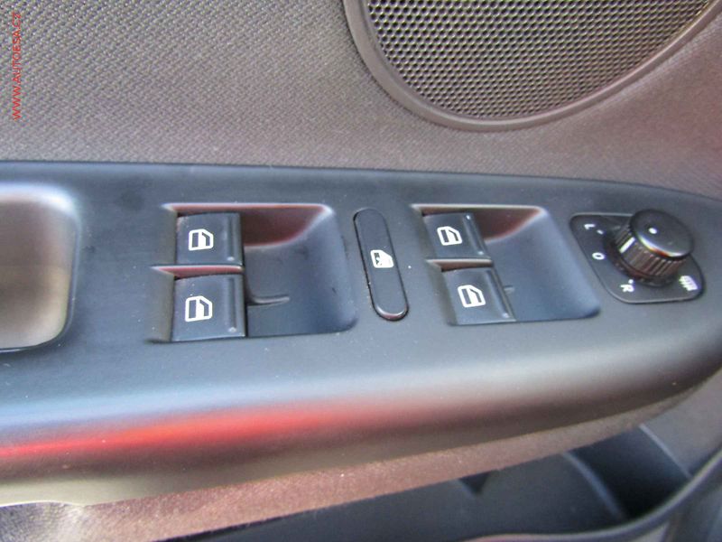 Volkswagen Golf Plus (2009) 1.4TSi, AC - fotka 15 z 15