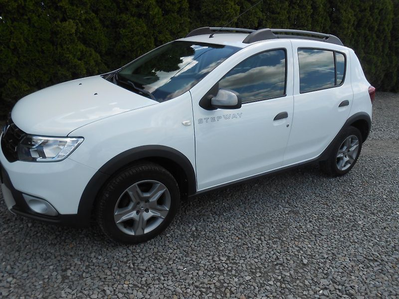 Dacia Sandero STEPWAY,NAVI,KAMERA,LED! - fotka 3 z 44