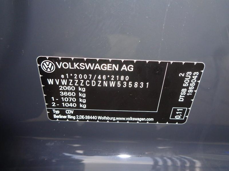 Volkswagen Golf Wa 2.0 Life DT110 TDID7F 2.0 T - fotka 28 z 28