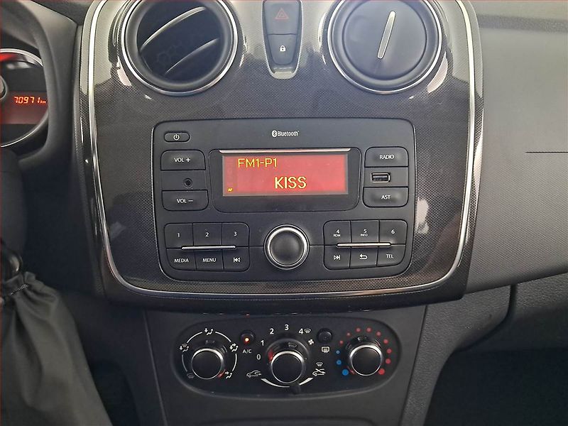 Dacia Sandero (2018) 0.9 TCe, LPG, ČR,1.maj - fotka 12 z 15